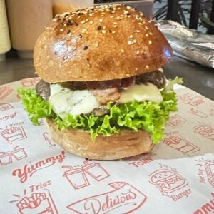 HAMBURGUESA ARTESANAL